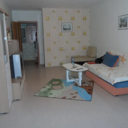 Dora Lazur Koprivshtitca Daire *